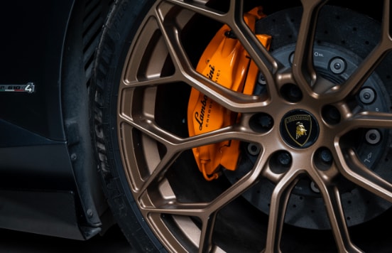 Box Image 2 - Lamborghini