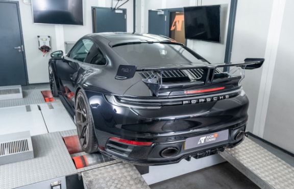 Stripe Image - Porsche